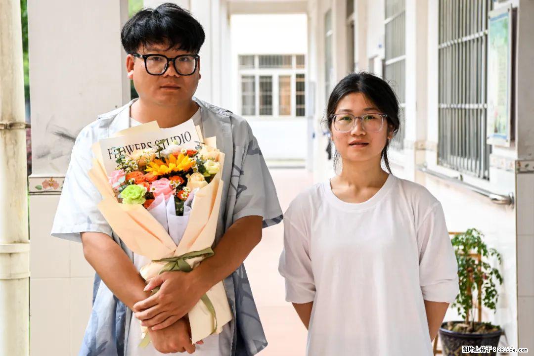 全网追的“扁担女孩”,找了一份暑假工,时薪12元 - 黄南生活资讯 - 黄南28生活网 huangnan.28life.com